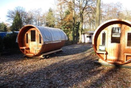 Aufstellung von drei Mini-Hotels zur Attraktivitätssteigerung des Campingplatzes