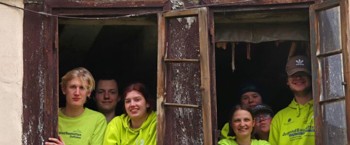 300 Freiwillige beim Denkmalrettercamp in Helmstedt 300 Freiwillige beim Denkmalrettercamp in Helmstedt